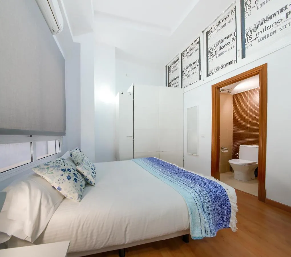 Holidays2Malaga Carreteria 97 Loft High Speed Wifi 0*,  Spanien